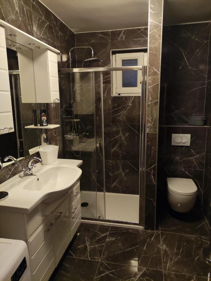 Apartment Cengo Каштела Екстер'єр фото