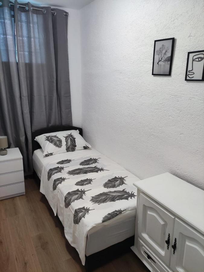 Apartment Cengo Каштела Екстер'єр фото